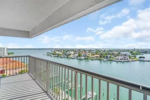 1651 Sand Key Estates Ct, Clearwater Beach, FL 33767 - Photo 3