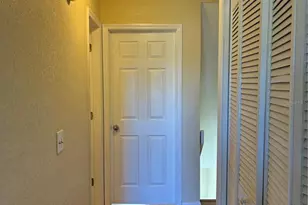 16513 Lake Brigadoon Cir, Tampa, FL 33618 - Photo 17