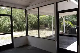 816 W 130 Th Ave, Tampa, FL 33612 - Photo 5