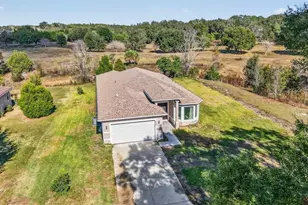 588 Dowling Cir, Lady Lake, FL 32159 - Photo 1