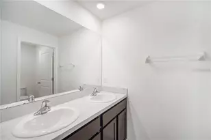 7575 Sail Clover Ln, Zephyrhills, FL 33540 - Photo 17