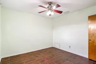 2906 W Paris St, Tampa, FL 33614 - Photo 21