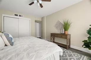 470 3rd St S, Saint Petersburg, FL 33701 - Photo 19