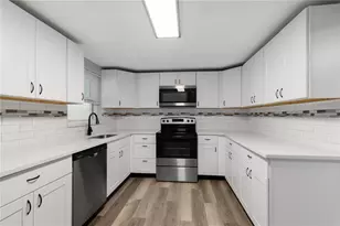 7415 San Salvadore Dr, Port Richey, FL 34668 - Photo 3