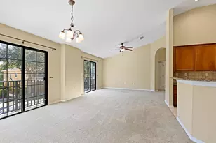 16436 Kingletridge Ave, Lithia, FL 33547 - Photo 9