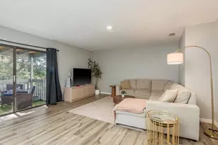 876 116th Ave N, Saint Petersburg, FL 33716 - Photo 11