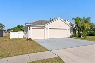 24311 Branchwood Ct, Lutz, FL 33559 - Photo 5