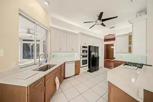 8402 Maybelle Dr, Weeki Wachee, FL 34613 - Photo 15