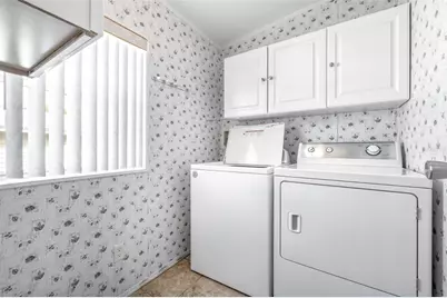 5453 Williamsburg Lane, Wildwood, FL 34785 - Photo 13