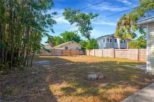 3474 Haines Rd N, Saint Petersburg, FL 33704 - Photo 23