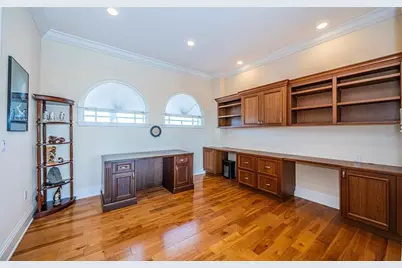 7986 9th Avenue S, Saint Petersburg, FL 33707 - Photo 45