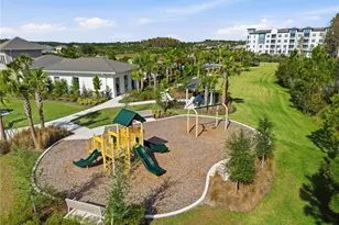 32495 Midsummer Night Ln, Wesley Chapel, FL 33543 - Photo 29