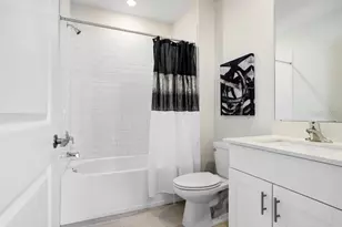 2401 Lanier Rd, Zephyrhills, FL 33541 - Photo 29