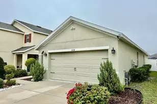 10214 Mangrove Well Rd, Sun City Center, FL 33573 - Photo 1