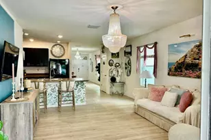 10214 Mangrove Well Rd, Sun City Center, FL 33573 - Photo 13