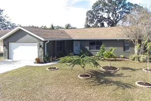 7825 Glascow Dr, New Port Richey, FL 34653 - Photo 1
