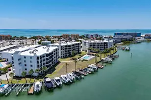 9815 Harrell Ave, Treasure Island, FL 33706 - Photo 17