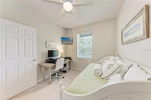 3810 82nd Ave Cir E, Sarasota, FL 34243 - Photo 23
