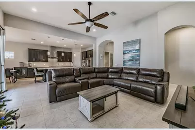 8429 Eagle Brook Drive, Land O Lakes, FL 34638 - Photo 9