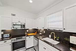 308 E Hollywood St, Tampa, FL 33604 - Photo 15