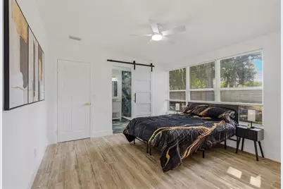 524 50th Avenue S, Saint Petersburg, FL 33705 - Photo 31