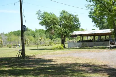 7040 Lumberton Road, Zephyrhills, FL 33540 - Photo 25