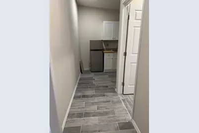 3719 Meadowbreeze Drive, Tampa, FL 33619 - Photo 9