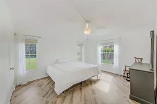 10215 Regal Dr, Largo, FL 33774 - Photo 29