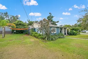 37738 Amelia Ave, Dade City, FL 33525 - Photo 1