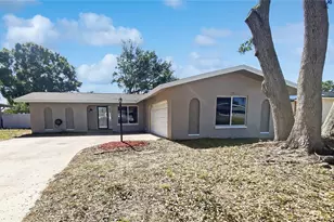 10454 138th St, Largo, FL 33774 - Photo 1