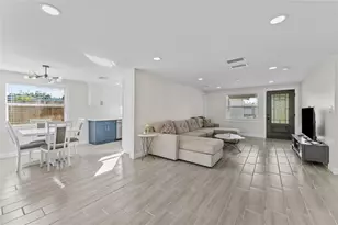 5501 Denver St NE, Saint Petersburg, FL 33703 - Photo 7