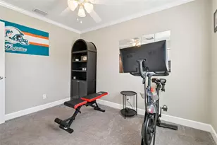 8120 El Portal Dr, Tampa, FL 33604 - Photo 33