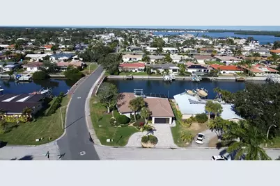 2001 Massachusetts Avenue NE, Saint Petersburg, FL 33703 - Photo 55