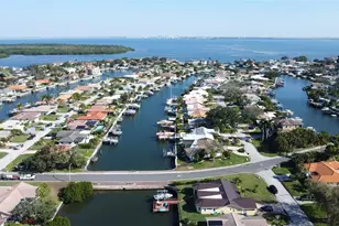 2001 Massachusetts Ave NE, Saint Petersburg, FL 33703 - Photo 67