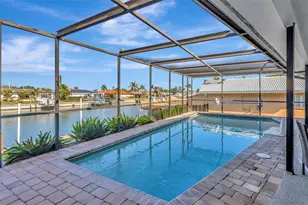 2001 Massachusetts Ave NE, Saint Petersburg, FL 33703 - Photo 39