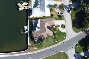 2001 Massachusetts Ave NE, Saint Petersburg, FL 33703 - Photo 47