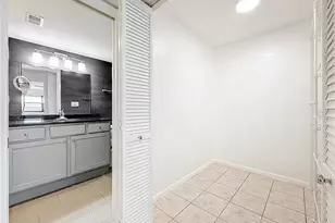 5400 Park St N, Saint Petersburg, FL 33709 - Photo 27