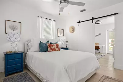 14032 N Bayshore Drive, Madeira Beach, FL 33708 - Photo 11