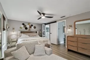 49 Valencia Cir, Safety Harbor, FL 34695 - Photo 13