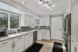 49 Valencia Cir, Safety Harbor, FL 34695 - Photo 33