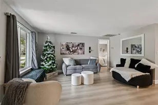 49 Valencia Cir, Safety Harbor, FL 34695 - Photo 9