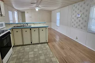 481 Chickadee Ct, Plant City, FL 33565 - Photo 5