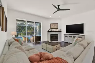28701 Falling Leaves Way, Wesley Chapel, FL 33543 - Photo 19