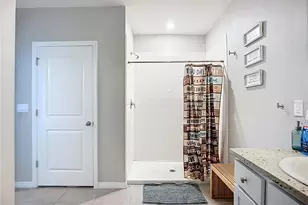 3231 Hilltop Cir, Bradenton, FL 34211 - Photo 25