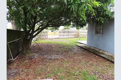 3908 Beechwood Boulevard, Tampa, FL 33619 - Photo 31