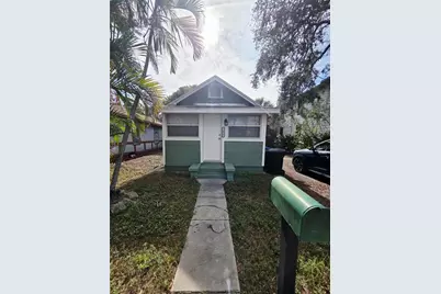 2438 9th Avenue S, Saint Petersburg, FL 33712 - Photo 1