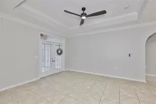 2305 Bay Club Cir, Tampa, FL 33607 - Photo 17