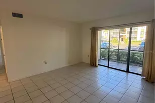 3166 Lake Pine Way S, Tarpon Springs, FL 34688 - Photo 3