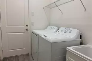 30788 Lindentree Dr, Wesley Chapel, FL 33543 - Photo 33