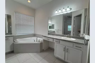 30788 Lindentree Drive, Wesley Chapel, FL 33543 - Photo 23